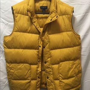 EUC Lands End mustard yellow puffer vest sz L